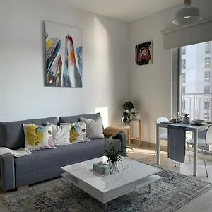 شقة Yas Island - 2 Bedrooms, 2 Toilet With Shared Pool & Parking