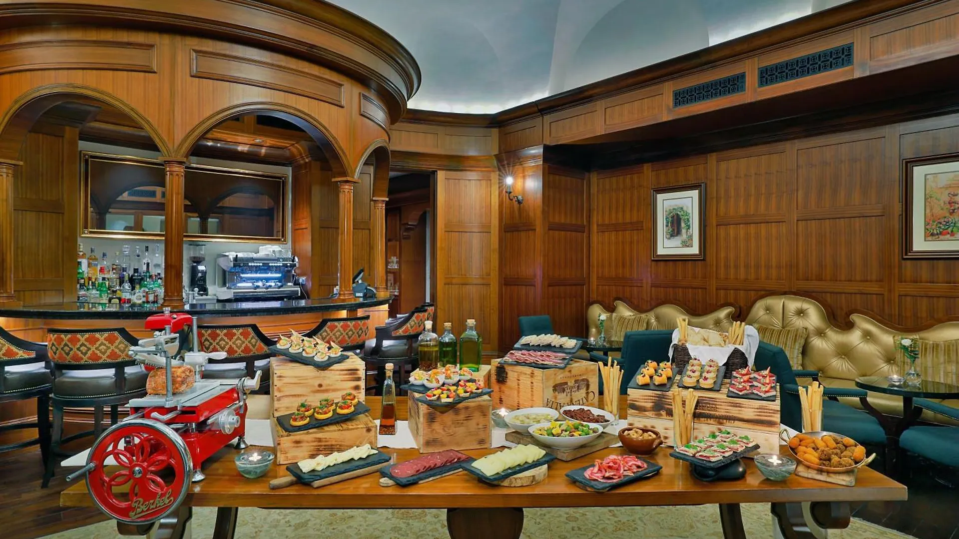 The St. Regis Abu Dhabi Hotel 5*,